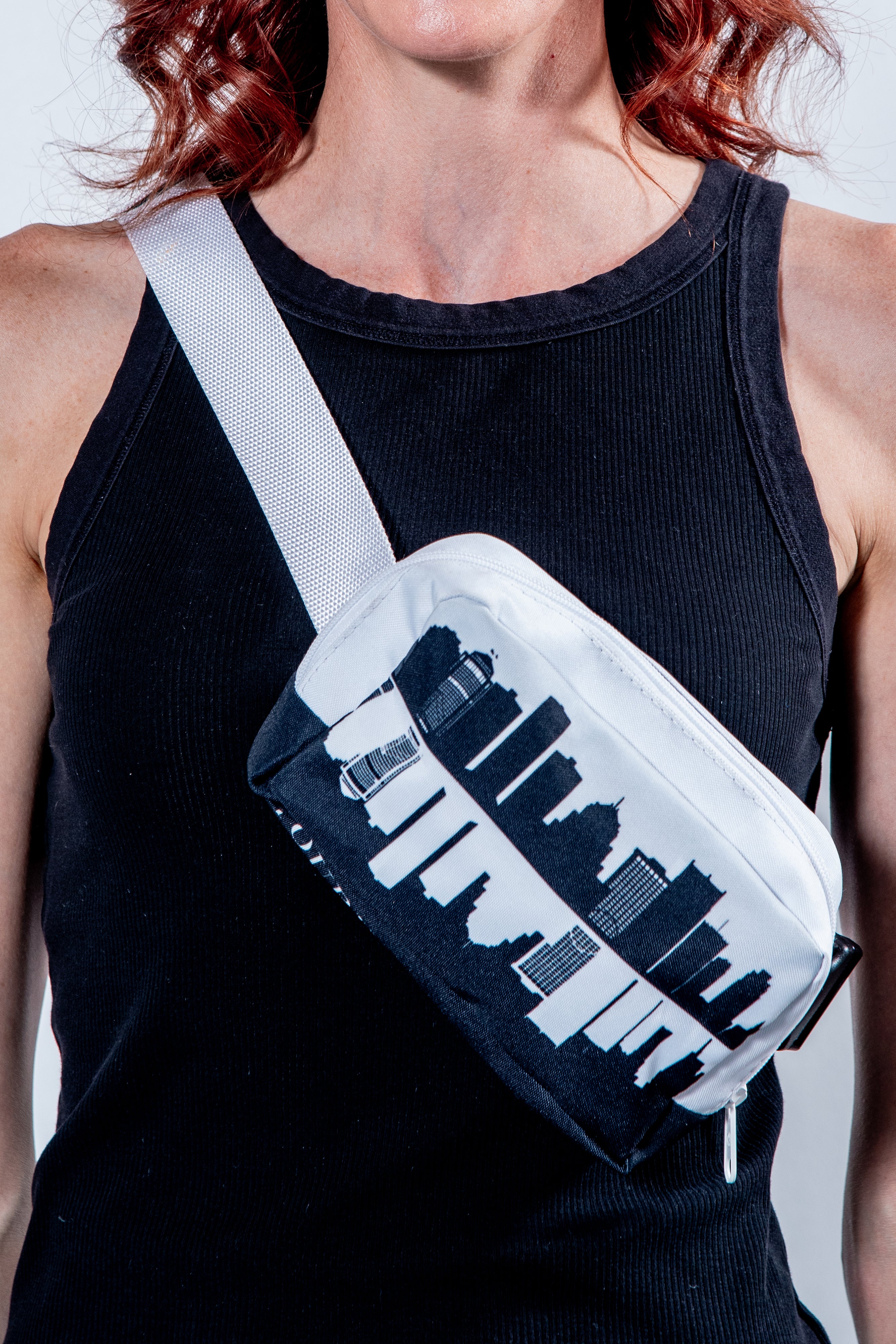 DETROIT BLACK & WHITE SKYLINE BELT BAG