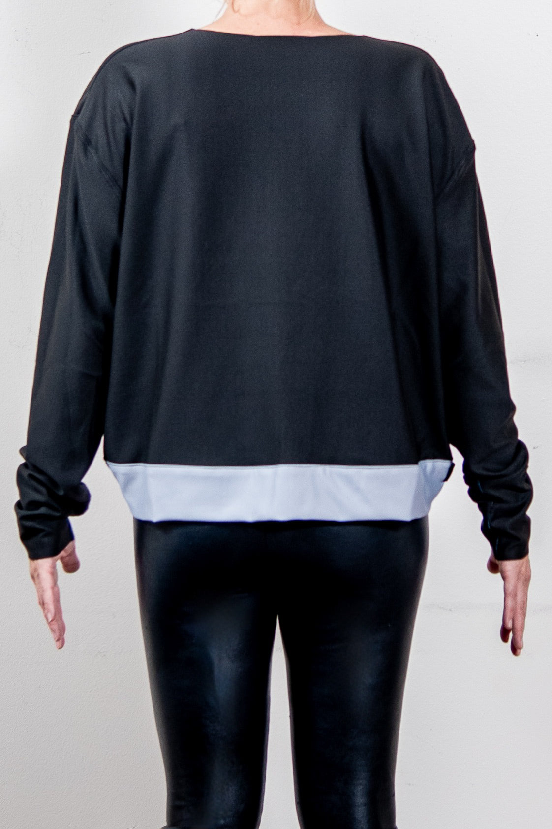 DETROIT SILVER & BLUE HI-LO SWEATSHIRT - 1X MEDIUM/LARGE LEFT